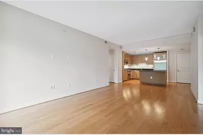 2425 L Street NW #637, Washington, DC 20037 - Photo 5