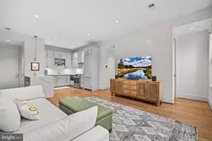 270 15th St SE, Washington, DC 20003 - Photo 7