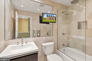 3267 Sutton Pl NW, Washington, DC 20016 - Photo 5