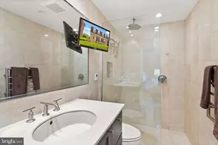 3267 Sutton Pl NW, Washington, DC 20016 - Photo 7