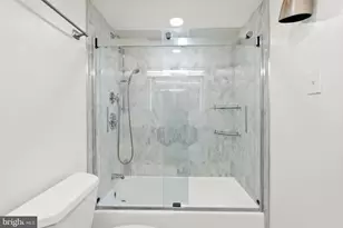 2510 Virginia Ave NW, Washington, DC 20037 - Photo 13