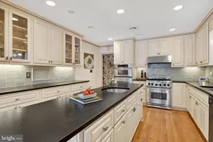 2238 47th St NW, Washington, DC 20007 - Photo 9