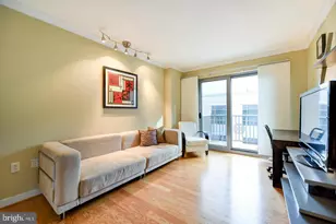 777 7th St NW, Washington, DC 20001 - Photo 17