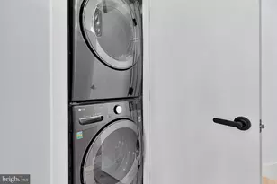 1390 V Street NW, Washington, DC 20009 - Photo 25