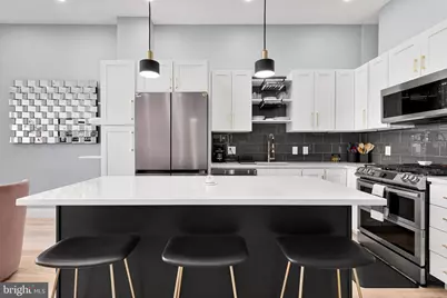 1390 V Street NW #303, Washington, DC 20009 - Photo 9