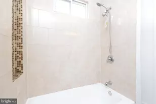 1911 17th St SE, Washington, DC 20020 - Photo 29