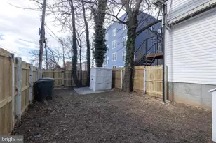 1911 17th St SE, Washington, DC 20020 - Photo 35