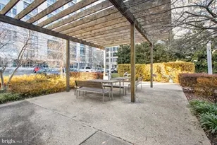 1101 3rd St SW, Washington, DC 20024 - Photo 37