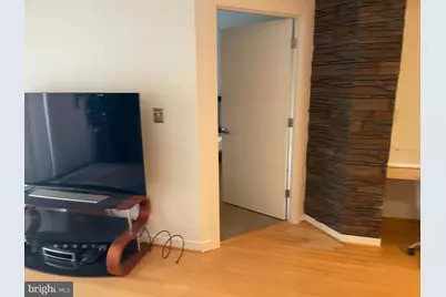 1000 New Jersey Avenue SE #904, Washington, DC 20003 - Photo 11