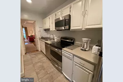 3221 Sutton Place NW #B, Washington, DC 20016 - Photo 9