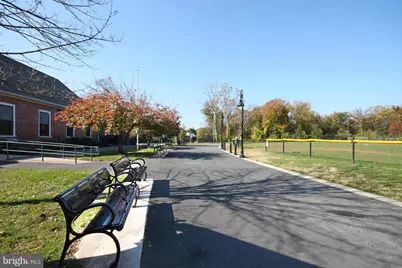 5814 Macarthur Boulevard NW, Washington, DC 20016 - Photo 31