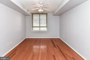 350 G St SW, Washington, DC 20024 - Photo 17