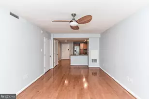 350 G St SW, Washington, DC 20024 - Photo 11