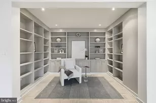 2475 Virginia Ave NW, Washington, DC 20037 - Photo 11