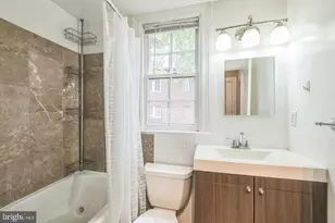 208 Farragut St NW, Washington, DC 20011 - Photo 17