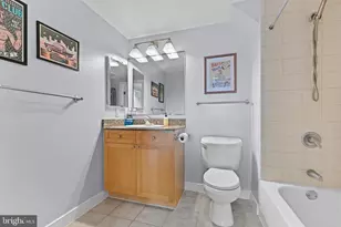 777 7th St NW, Washington, DC 20001 - Photo 17