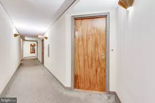 955 NW 26th Street NW, Washington, DC 20037 - Photo 21