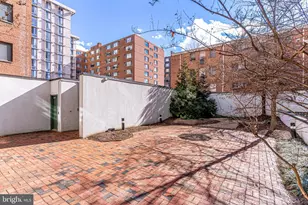 955 NW 26th Street NW, Washington, DC 20037 - Photo 135