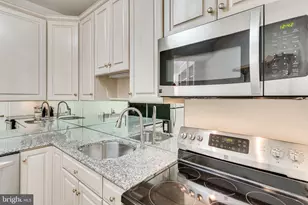 955 NW 26th Street NW, Washington, DC 20037 - Photo 75