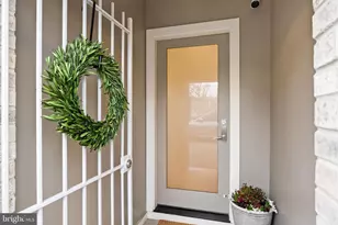 32 Kings Ct SE, Washington, DC 20003 - Photo 3