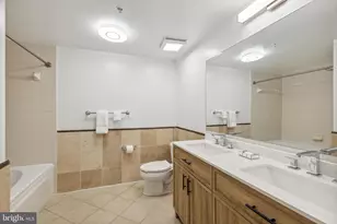 1117 10th St NW, Washington, DC 20001 - Photo 9