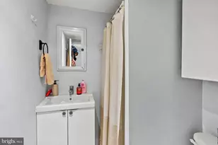 2422 2nd St NE, Washington, DC 20002 - Photo 33