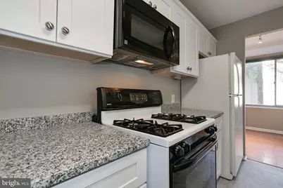 922 24th Street NW #104, Washington, DC 20037 - Photo 17