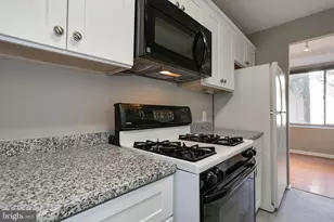 922 24th St NW, Washington, DC 20037 - Photo 17