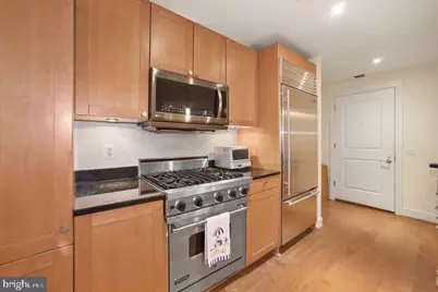 2425 L Street NW #408, Washington, DC 20037 - Photo 3