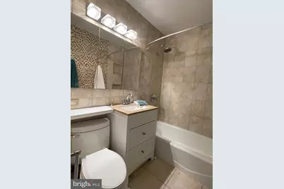 108 G Street SW #105, Washington, DC 20024 - Photo 21