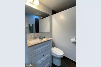 108 G Street SW #105, Washington, DC 20024 - Photo 29