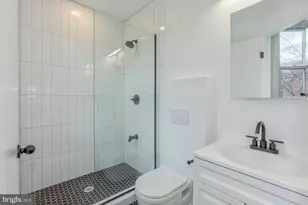 745 Kenyon St NW, Washington, DC 20010 - Photo 17