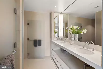 920 I Street NW #1009, Washington, DC 20001 - Photo 33