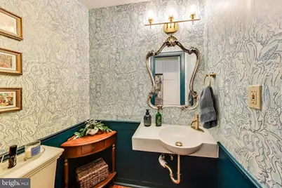 1236 D Street SE, Washington, DC 20003 - Photo 11