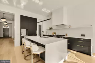 639 E St SE, Washington, DC 20003 - Photo 11