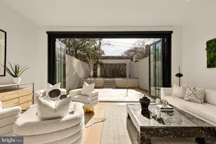 639 E St SE, Washington, DC 20003 - Photo 15