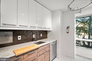 1435 4th St SW, Washington, DC 20024 - Photo 9