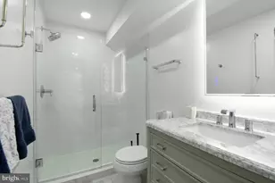 1427 K St SE, Washington, DC 20003 - Photo 21