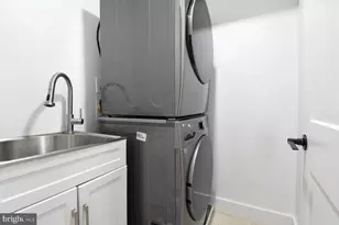 1427 K St SE, Washington, DC 20003 - Photo 15