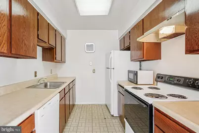 3166 Berry Road NE #27, Washington, DC 20018 - Photo 9