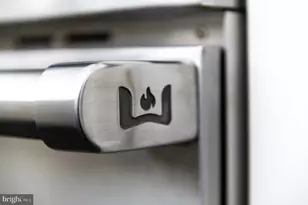 2913 University Terrace NW, Washington, DC 20016 - Photo 23