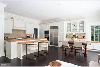 2913 University Terrace NW, Washington, DC 20016 - Photo 7