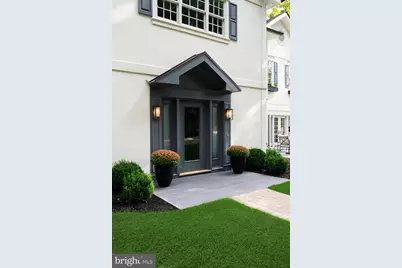 2913 University Terrace NW, Washington, DC 20016 - Photo 5