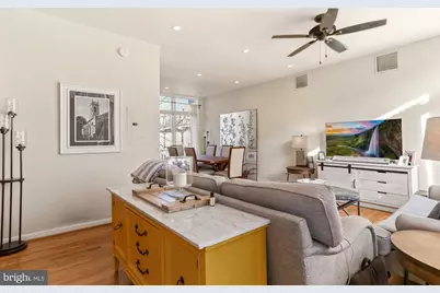 725 Delaware Avenue SW #218, Washington, DC 20024 - Photo 3