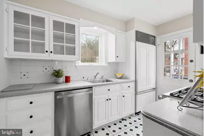 5877 Nebraska Avenue NW, Washington, DC 20015 - Photo 9