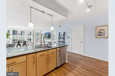 1025 1st Street SE #1212, Washington, DC 20003 - Photo 5