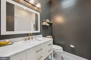 1316 Shepherd St NW, Washington, DC 20011 - Photo 17