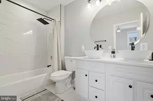 706 NW Longfellow Street NW, Washington, DC 20011 - Photo 35