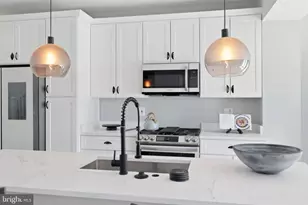 706 NW Longfellow Street NW, Washington, DC 20011 - Photo 13