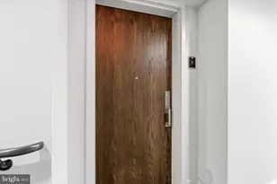 2818 Connecticut Ave NW, Washington, DC 20008 - Photo 3